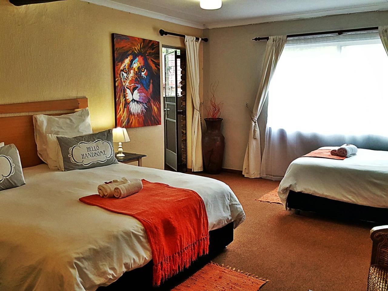 Midrand Guesthouse - Tasa Ngoại thất bức ảnh