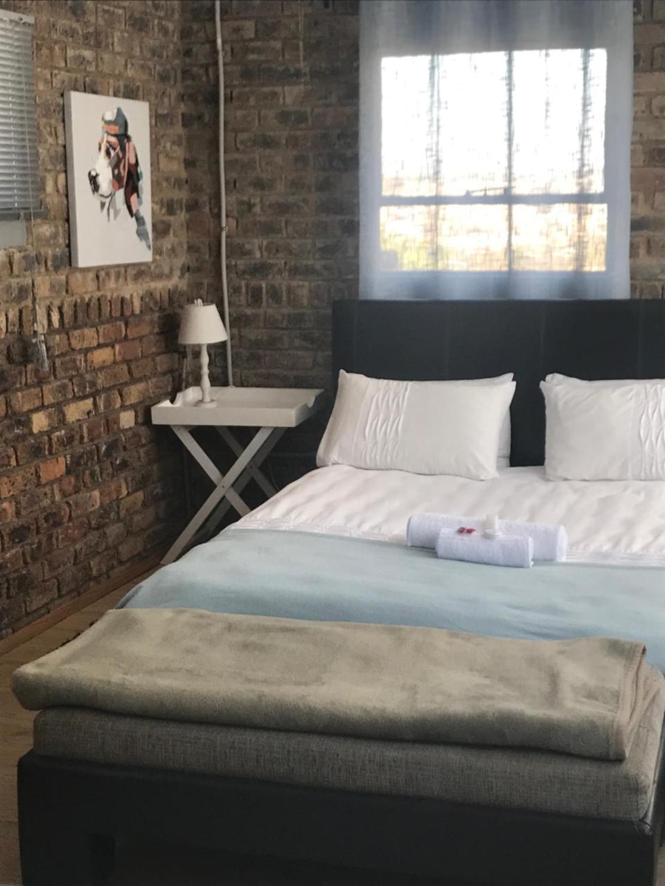 Midrand Guesthouse - Tasa Ngoại thất bức ảnh